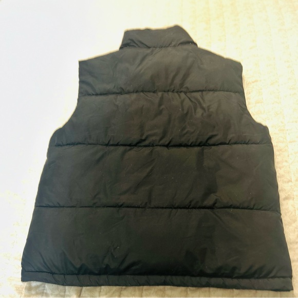 Mens NWT Abercrombie & Fitch Black Puffer Vest Large - Picture 2 of 8